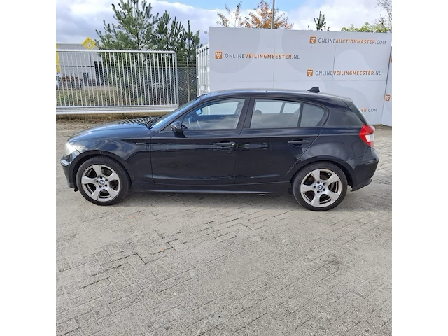 Personenauto bmw, 116i, zwart, bouwjaar 2006 - afbeelding 44 van  44