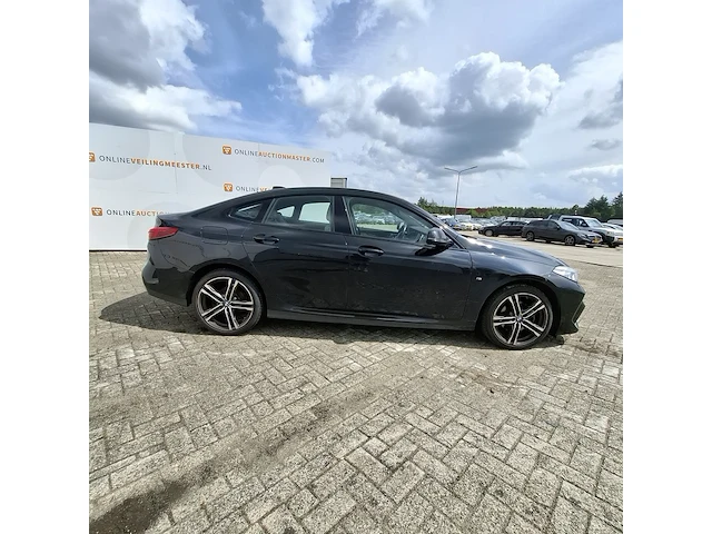 Personenauto bmw, 2-serie 218i - afbeelding 30 van  35
