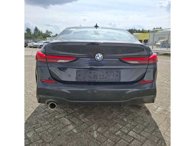 Personenauto bmw, 2-serie 218i - afbeelding 32 van  35