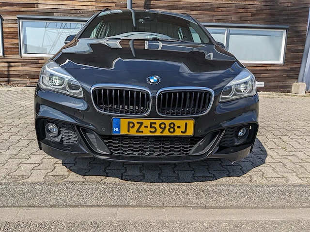 Personenauto , bmw, 218i gran tourer, zwart, 2017 - afbeelding 2 van  49