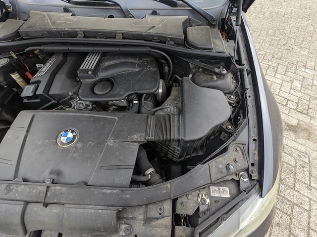 Personenauto bmw, 3 -serie, 320i , zwart, bouwjaar 2006 - afbeelding 11 van  40