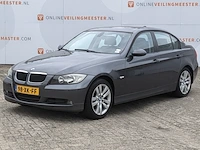 Personenauto bmw, 3 -serie, 320i , zwart, bouwjaar 2006 - afbeelding 1 van  40