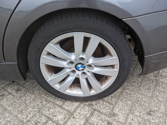Personenauto bmw, 3 -serie, 320i , zwart, bouwjaar 2006 - afbeelding 17 van  40