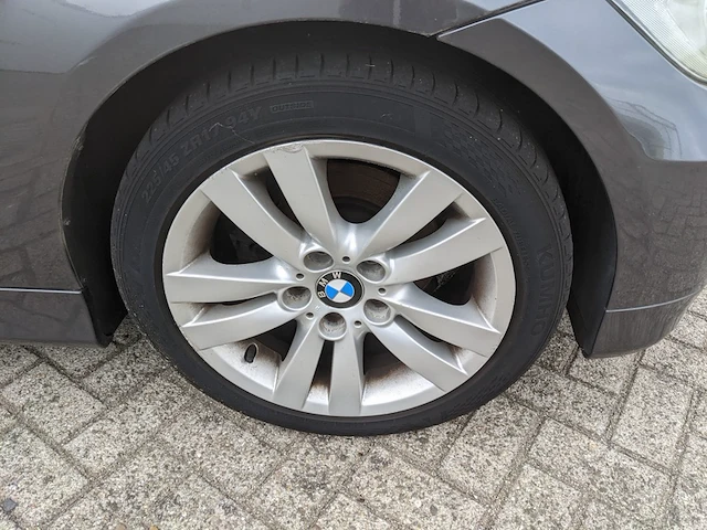 Personenauto bmw, 3 -serie, 320i , zwart, bouwjaar 2006 - afbeelding 19 van  40