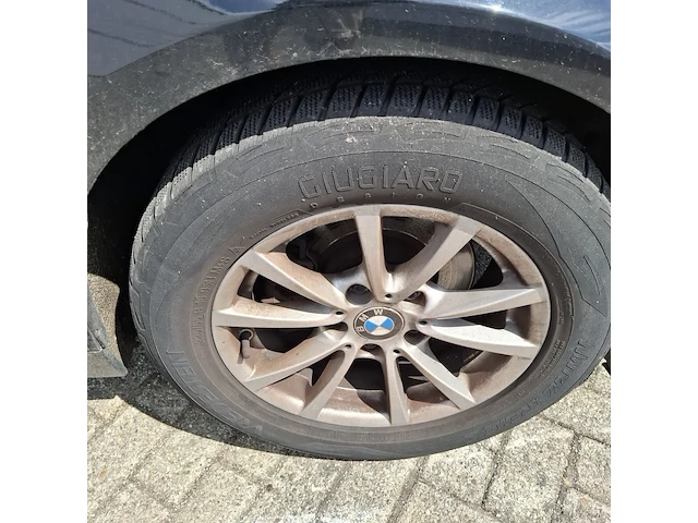 Personenauto bmw, 3-serie 320i executive - afbeelding 3 van  40