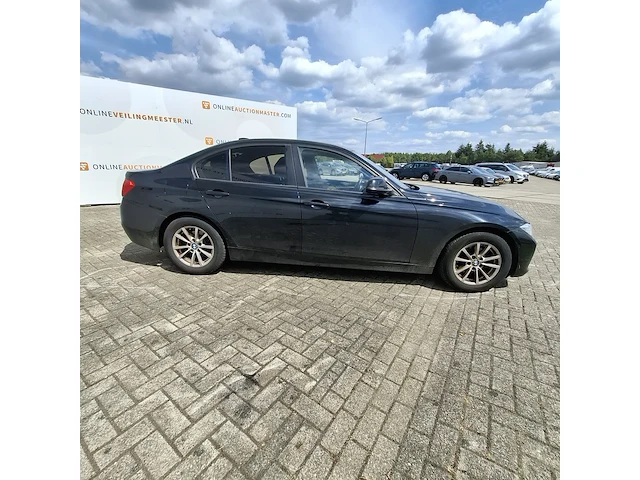 Personenauto bmw, 3-serie 320i executive - afbeelding 34 van  40