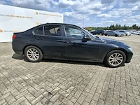 Personenauto bmw, 3-serie 320i executive - afbeelding 34 van  40