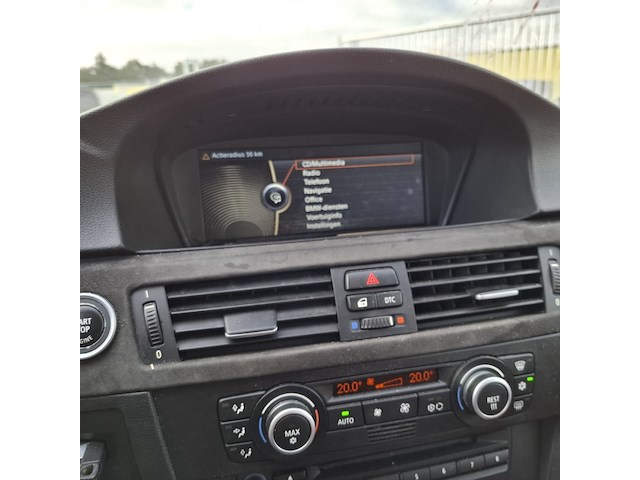 Personenauto bmw, 3-serie 320i, grijs, bouwjaar 2009 - afbeelding 4 van  44