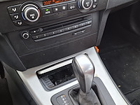 Personenauto bmw, 3-serie 320i, grijs, bouwjaar 2009 - afbeelding 7 van  44