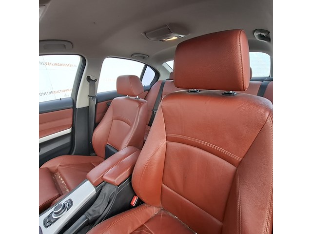 Personenauto bmw, 3-serie 320i, grijs, bouwjaar 2009 - afbeelding 9 van  44