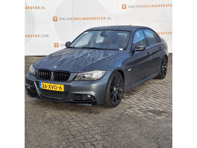 Personenauto bmw, 3-serie 320i, grijs, bouwjaar 2009 - afbeelding 1 van  44