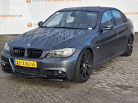 Personenauto bmw, 3-serie 320i, grijs, bouwjaar 2009 - afbeelding 1 van  44