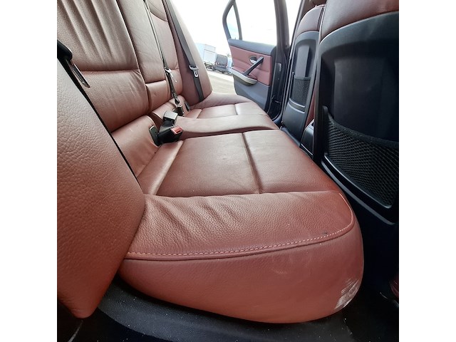 Personenauto bmw, 3-serie 320i, grijs, bouwjaar 2009 - afbeelding 15 van  44