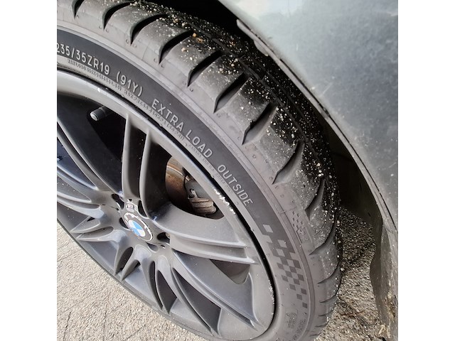 Personenauto bmw, 3-serie 320i, grijs, bouwjaar 2009 - afbeelding 24 van  44