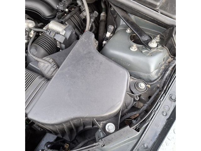 Personenauto bmw, 3-serie 320i, grijs, bouwjaar 2009 - afbeelding 35 van  44