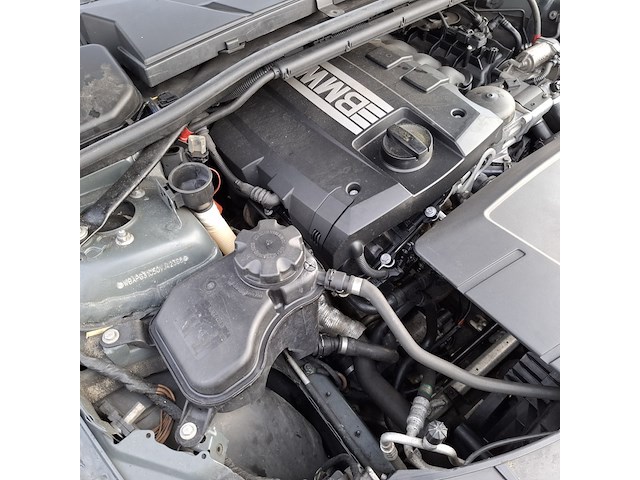 Personenauto bmw, 3-serie 320i, grijs, bouwjaar 2009 - afbeelding 37 van  44