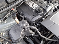 Personenauto bmw, 3-serie 320i, grijs, bouwjaar 2009 - afbeelding 37 van  44