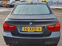 Personenauto bmw, 3-serie 320i, grijs, bouwjaar 2009 - afbeelding 41 van  44