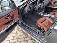 Personenauto bmw, 3-serie 320i, grijs, bouwjaar 2009 - afbeelding 43 van  44