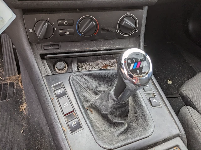 Personenauto bmw, 3-serie 328i, groen, bouwjaar 1998 - afbeelding 17 van  55