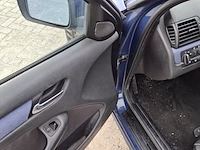 Personenauto bmw, 3-serie touring 320d, blauw, bouwjaar 2002 - afbeelding 3 van  45