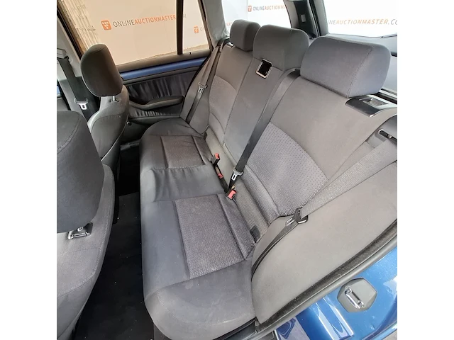 Personenauto bmw, 3-serie touring 320d, blauw, bouwjaar 2002 - afbeelding 13 van  45