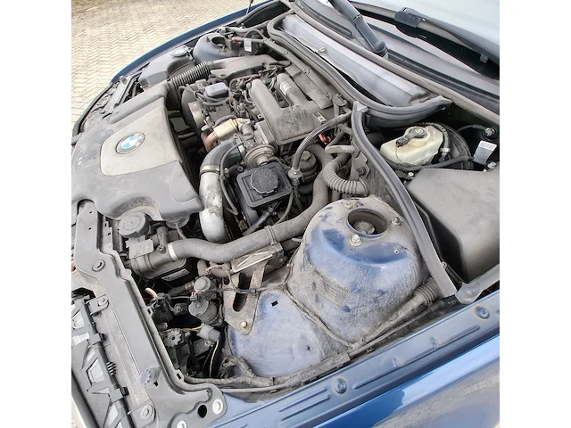 Personenauto bmw, 3-serie touring 320d, blauw, bouwjaar 2002 - afbeelding 35 van  45