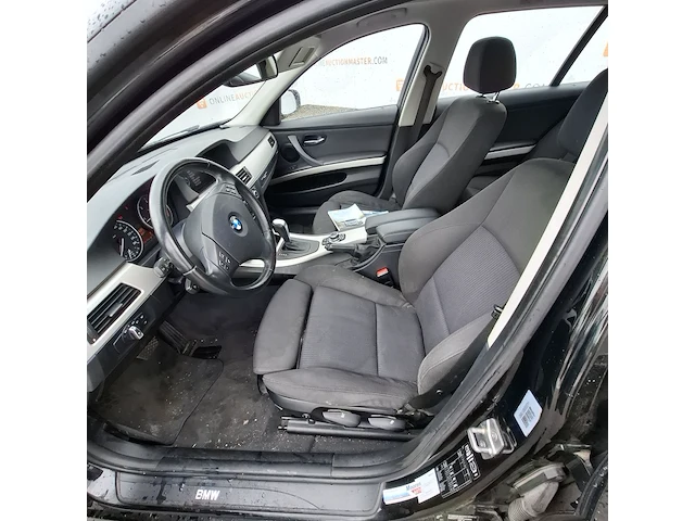 Personenauto bmw, 3-serie touring 320d business line m-sport, bouwjaar 2011 - afbeelding 4 van  43