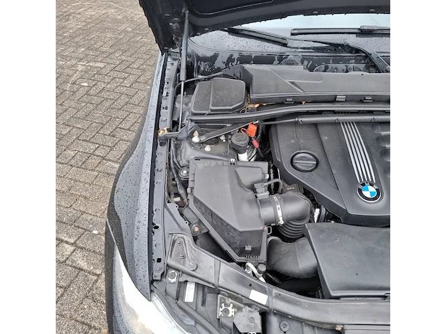 Personenauto bmw, 3-serie touring 320d business line m-sport, bouwjaar 2011 - afbeelding 31 van  43