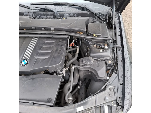 Personenauto bmw, 3-serie touring 320d business line m-sport, bouwjaar 2011 - afbeelding 33 van  43