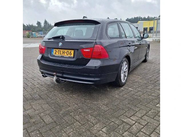 Personenauto bmw, 3-serie touring 320d business line m-sport, bouwjaar 2011 - afbeelding 40 van  43