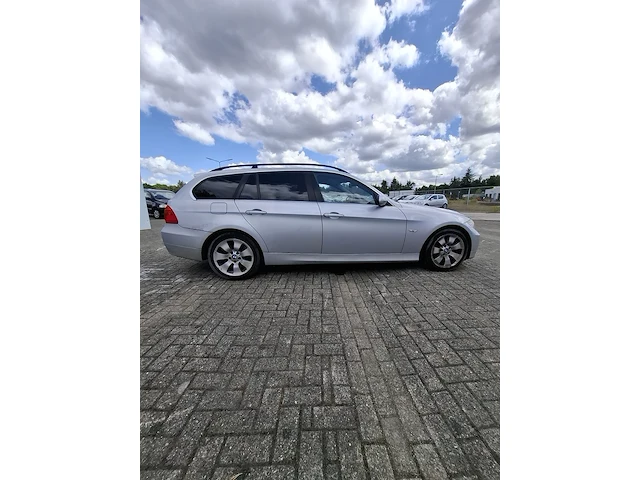 Personenauto bmw, 3-serie touring 325 xi, bouwjaar 2006 - afbeelding 31 van  34