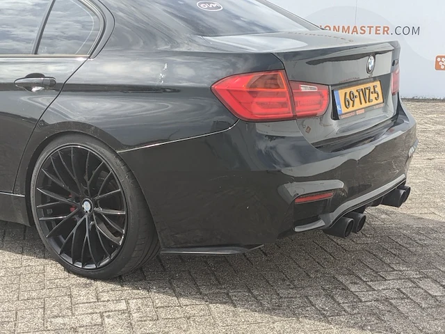 Personenauto bmw, 320i high executive, zwart, bouwjaar 2001 - afbeelding 3 van  53