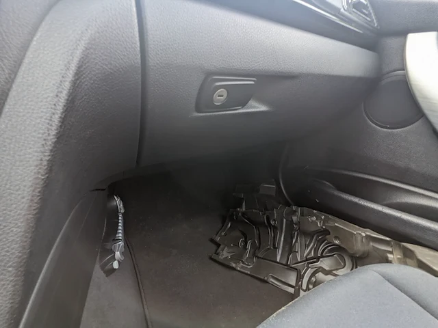 Personenauto bmw, 320i high executive, zwart, bouwjaar 2001 - afbeelding 27 van  53