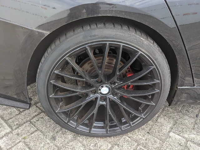 Personenauto bmw, 320i high executive, zwart, bouwjaar 2001 - afbeelding 40 van  53