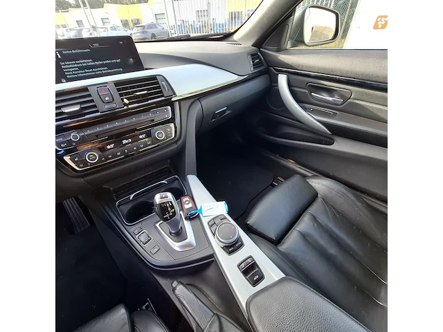 Personenauto bmw, 440i cabrio, zwart, bouwjaar 2016 - afbeelding 17 van  47