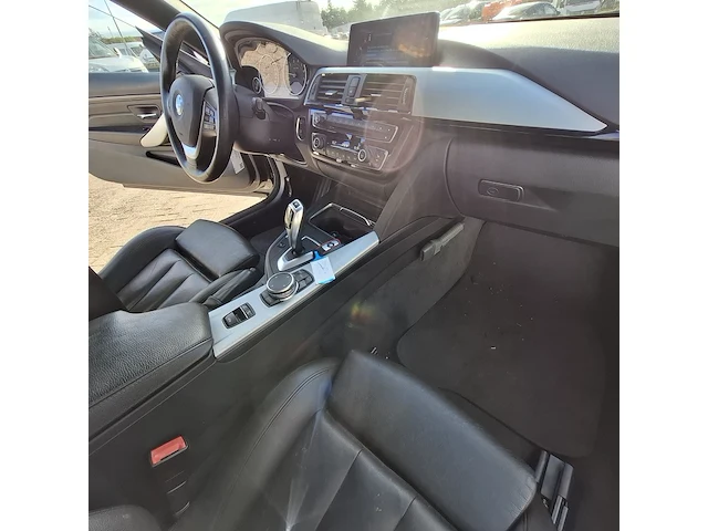Personenauto bmw, 440i cabrio, zwart, bouwjaar 2016 - afbeelding 25 van  47