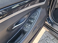 Personenauto bmw, 5-serie touring 523i high executive, bouwjaar 2010 - afbeelding 4 van  45