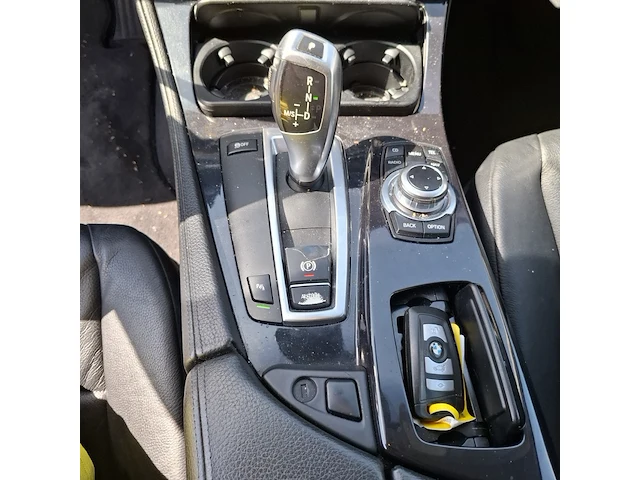 Personenauto bmw, 5-serie touring 523i high executive, bouwjaar 2010 - afbeelding 16 van  45
