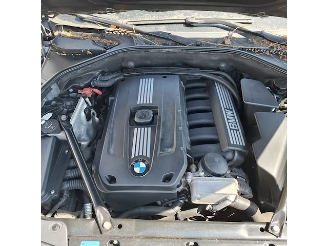 Personenauto bmw, 5-serie touring 523i high executive, bouwjaar 2010 - afbeelding 33 van  45