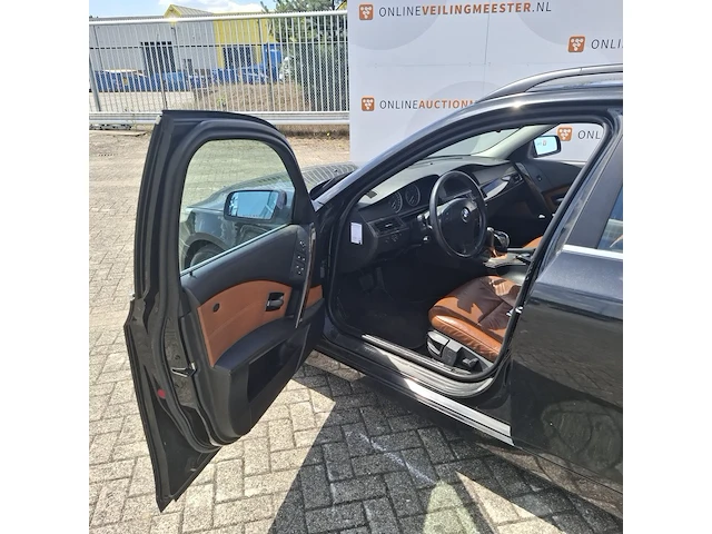 Personenauto bmw, 5-serie touring 525i executive, bouwjaar 2005 - afbeelding 2 van  40