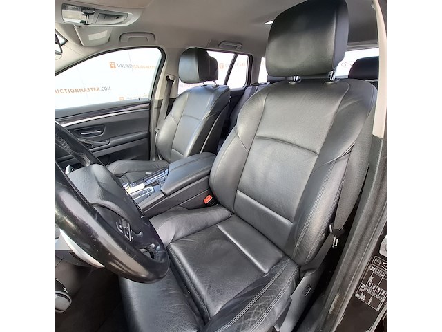 Personenauto bmw, 5-serie touring 528i, zwart, bouwjaar 2012 - afbeelding 2 van  50