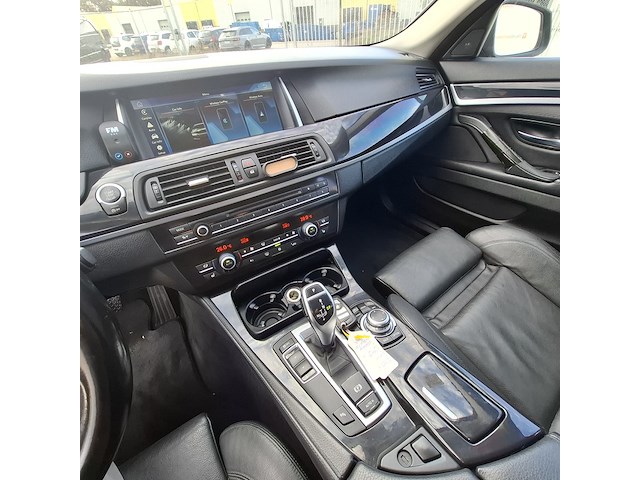 Personenauto bmw, 5-serie touring 528i, zwart, bouwjaar 2012 - afbeelding 13 van  50