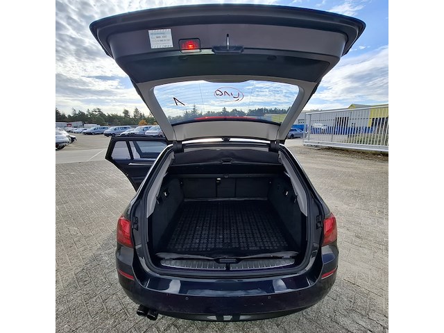 Personenauto bmw, 5-serie touring 528i, zwart, bouwjaar 2012 - afbeelding 16 van  50
