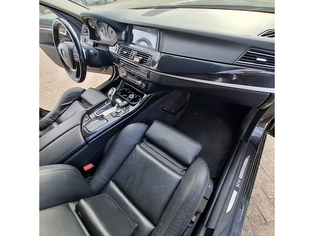 Personenauto bmw, 5-serie touring 528i, zwart, bouwjaar 2012 - afbeelding 21 van  50