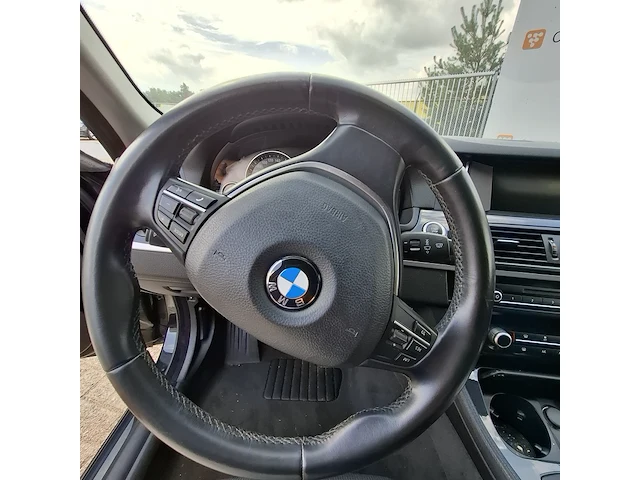 Personenauto bmw, 520d - afbeelding 8 van  34