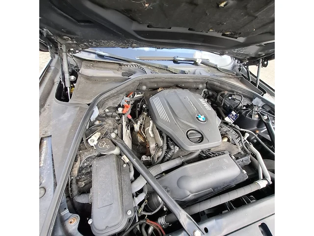 Personenauto bmw, 520d - afbeelding 26 van  34
