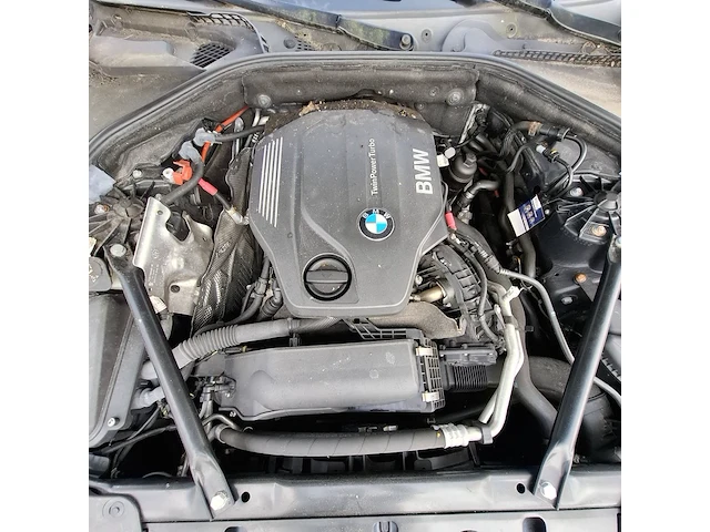 Personenauto bmw, 520d - afbeelding 27 van  34