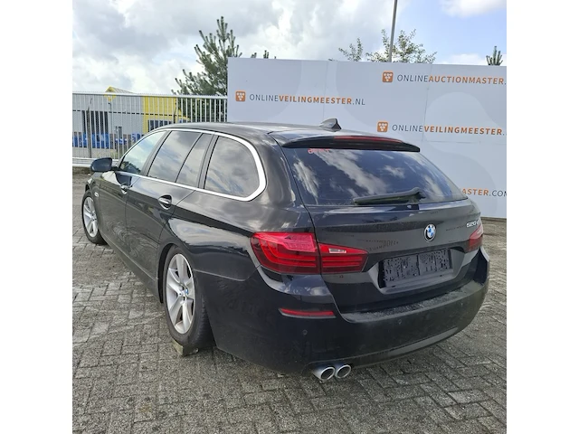 Personenauto bmw, 520d - afbeelding 32 van  34
