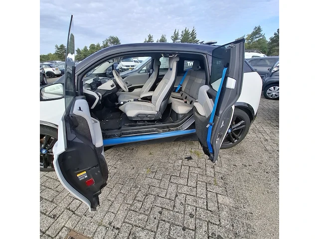 Personenauto bmw, i3 s iperformance 94ah 33 kwh, wit, bouwjaar 2018 - afbeelding 32 van  50